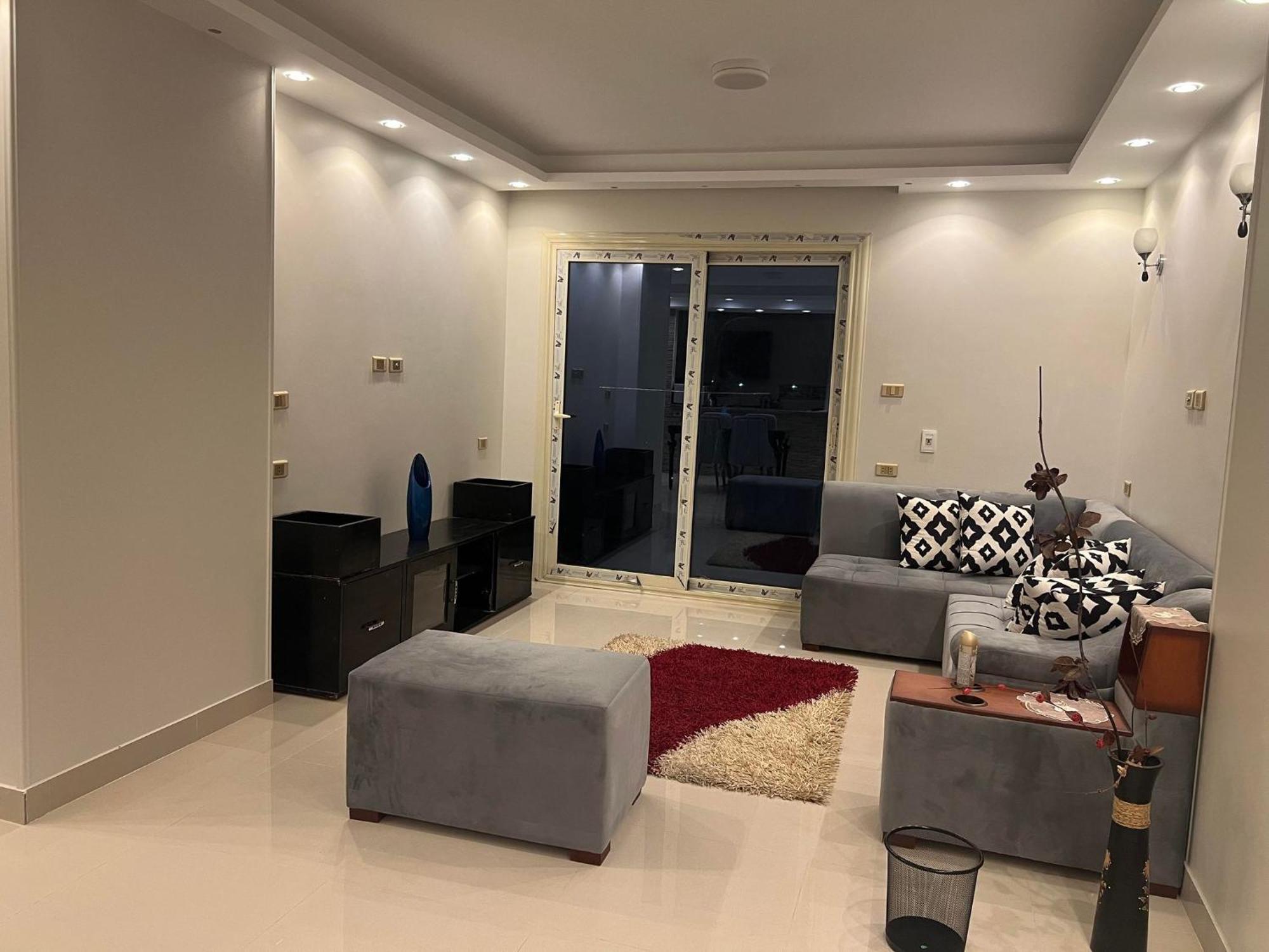 Comfy Luxurious Apartments In Central Location In Mansheyet El Bakry East Cairo Exterior foto